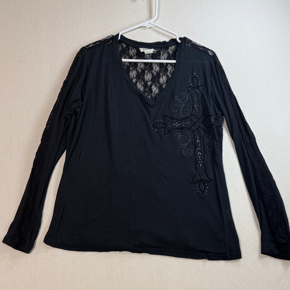 Ariat Black Lace-Trim V-Neck Long Sleeve Top with Cross Applique